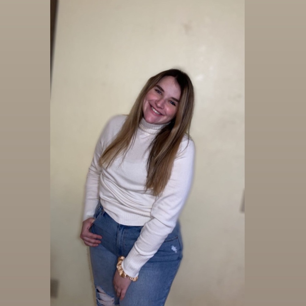 Meet your Posher, Chloe